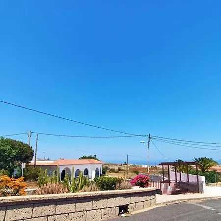 Mara - South Tenerife בית נופש